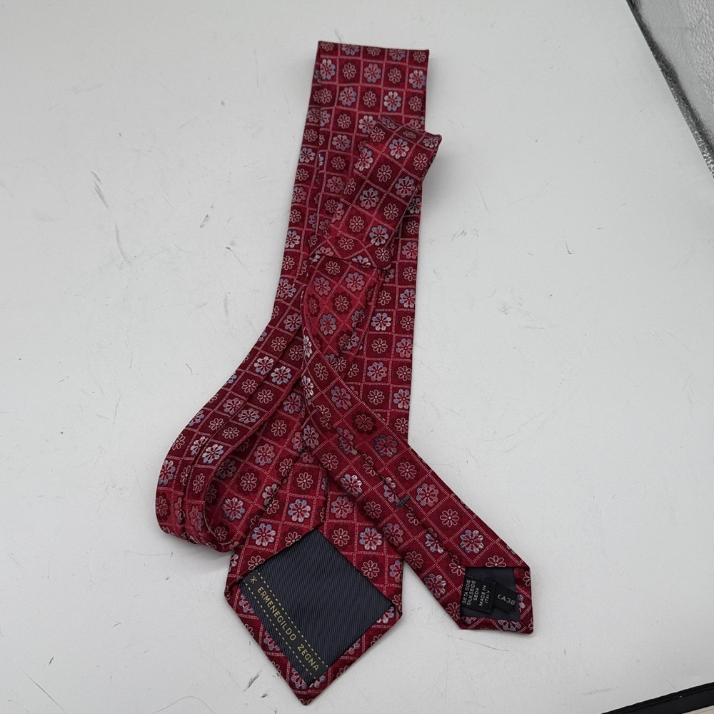 Ermenegildo Zegna Red Floral Pattern Tie